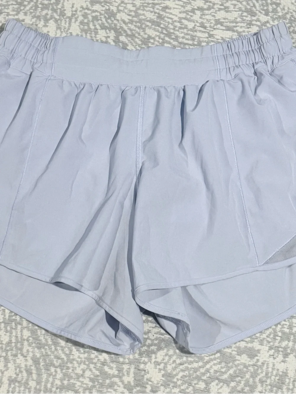 Lululemon /// Women’s Hotty Hot Low-Rise Lined Shorts - Size 10